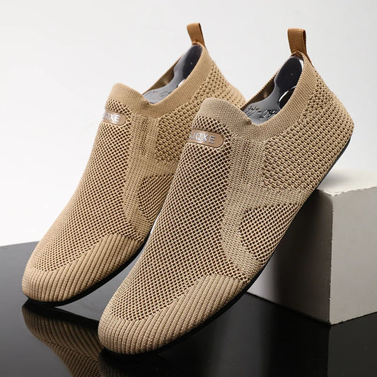 MAEDEF Men’s Breathable Running Shoes – High-Quality Lightweight Casual Walking Sneakers with Anti-Slip Design